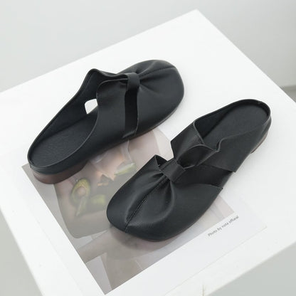 Women’s slip-on shoes with a bow and a soft sole