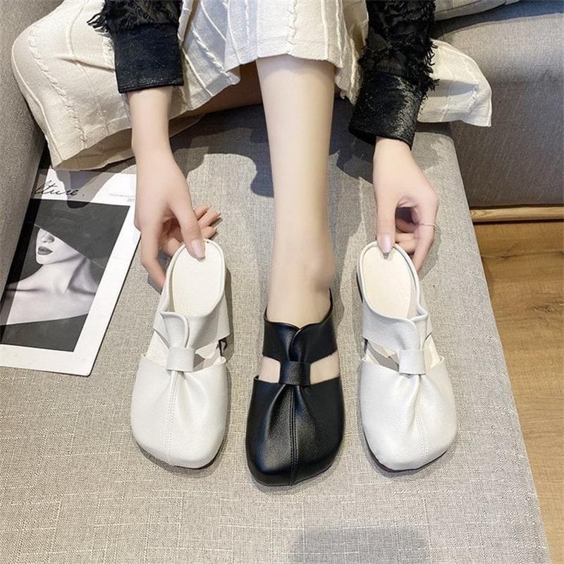 Women’s slip-on shoes with a bow and a soft sole